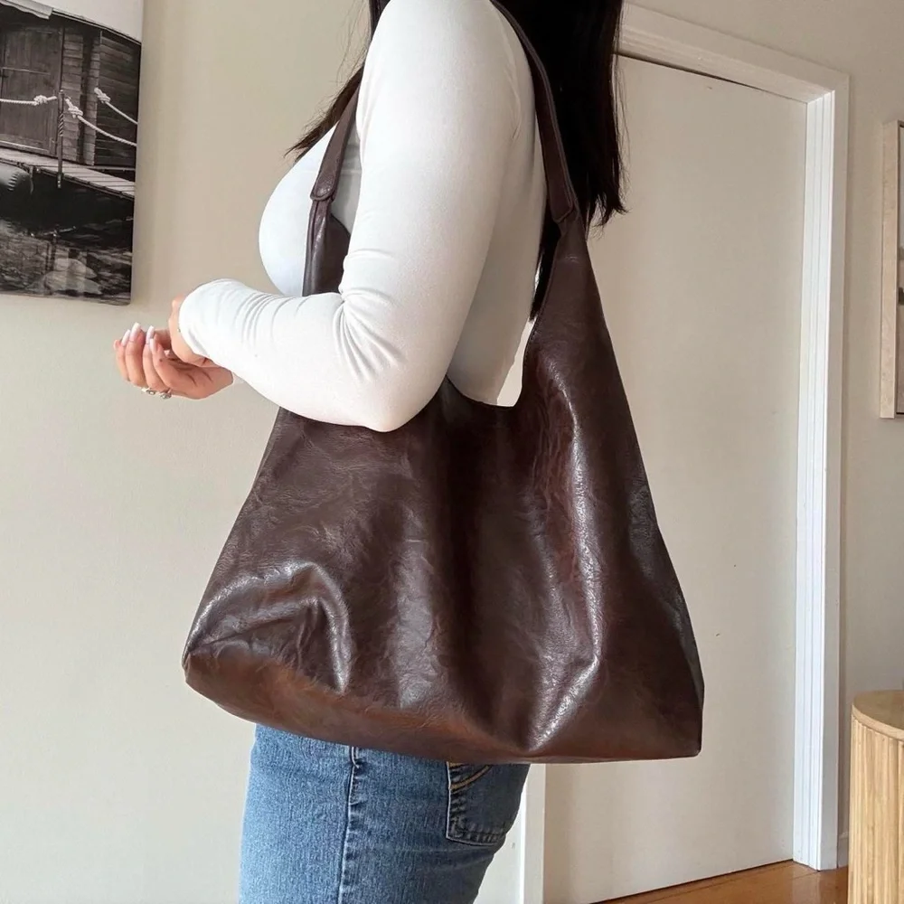 Brown faux leather minimalist tote hobo bag - Picture 4 of 6